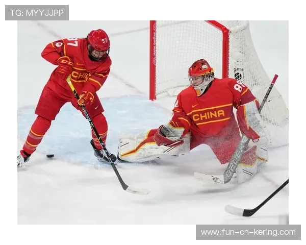俄罗斯女冰挑战中国，亚洲女子冰球赛精彩对决上演，俄罗斯女子冰球队