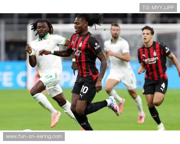 AC米兰中场的高强度对抗成为比赛基调 AC米兰中场的高强度对抗成为比赛基调